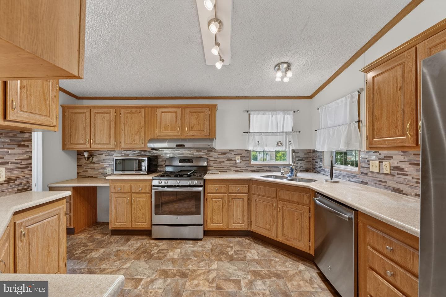36 Bentwood Circle photo 5