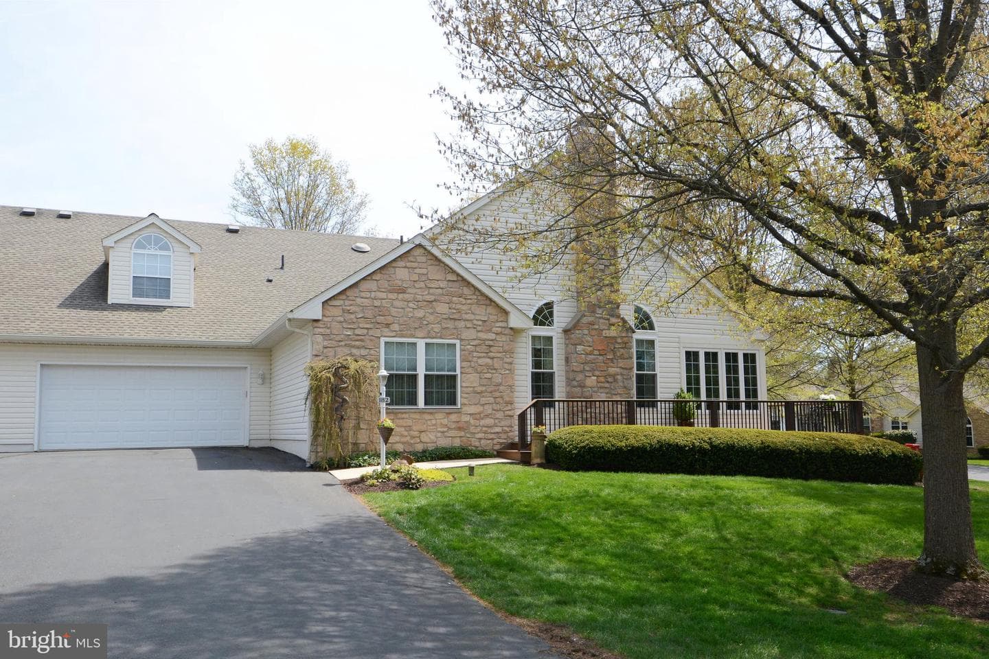 182 Lions Gate Circle photo 7