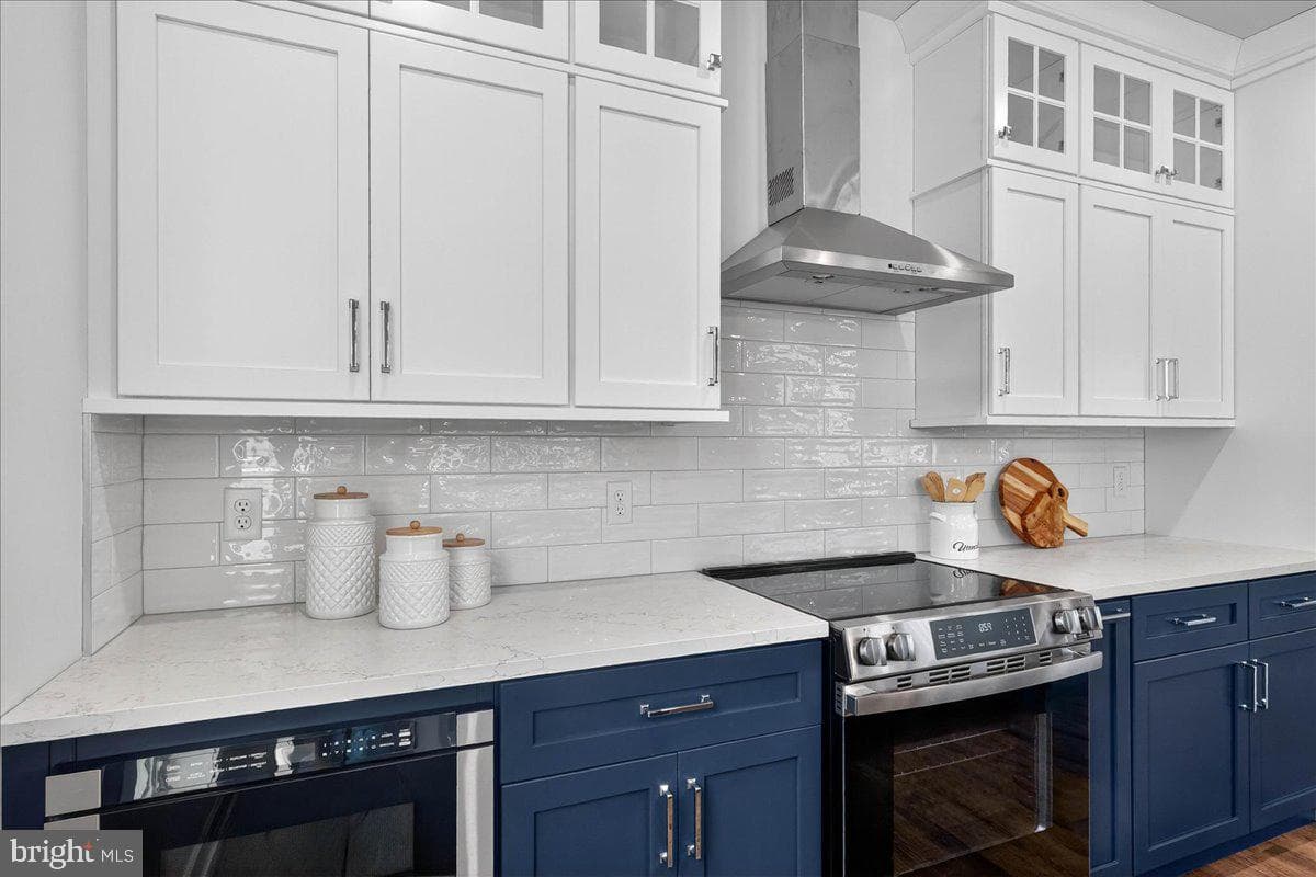 425 Isabelle Court #101 photo 11