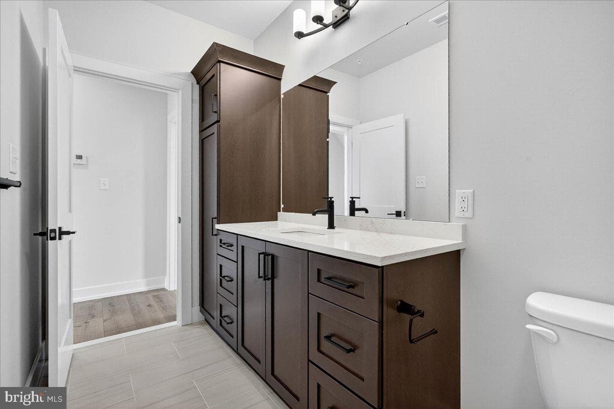 425 Isabelle Court #101 photo 36