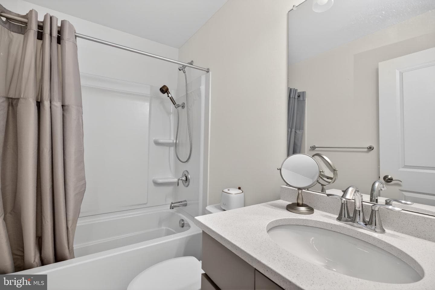 124 Everleigh Drive photo 19