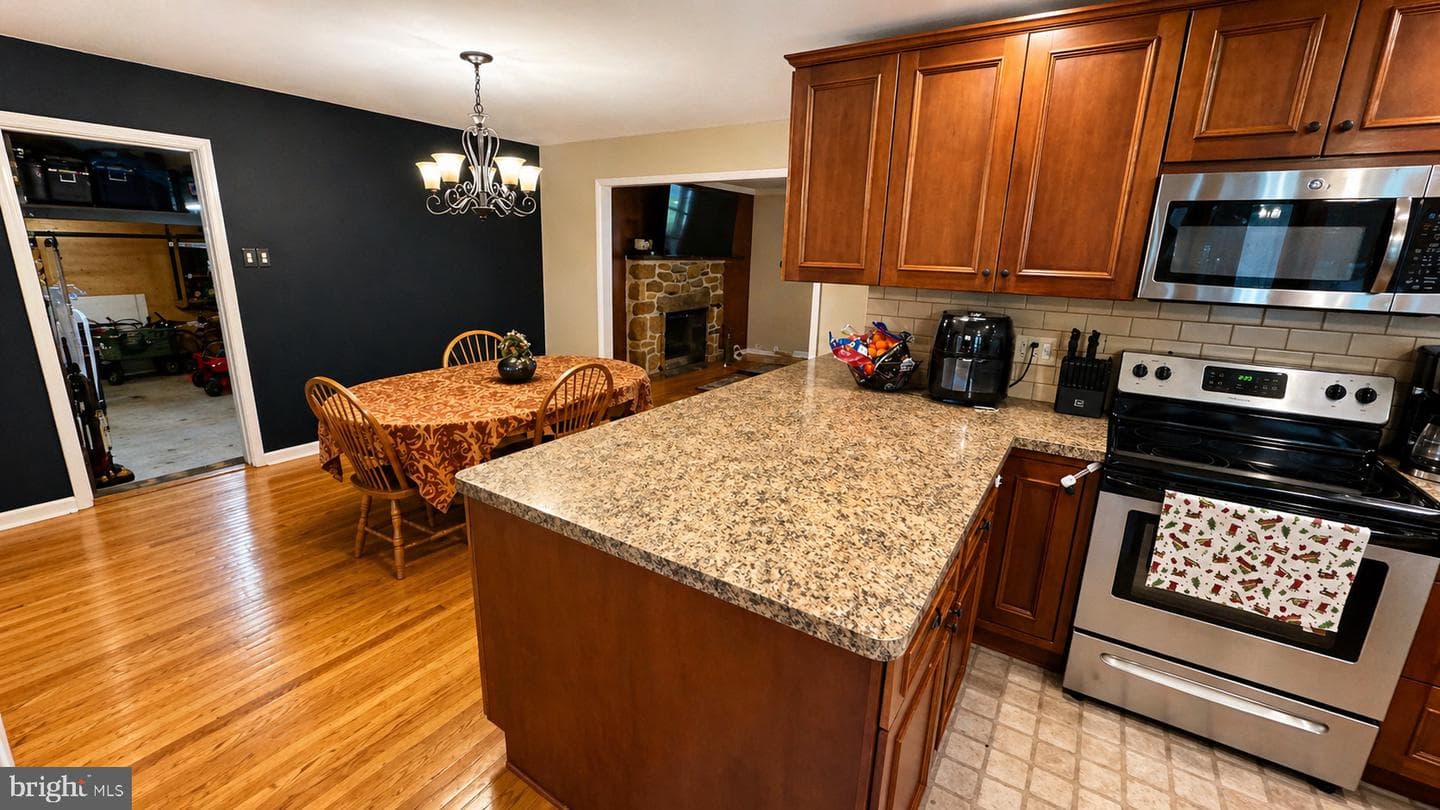 810 N Limekiln Pike photo 26