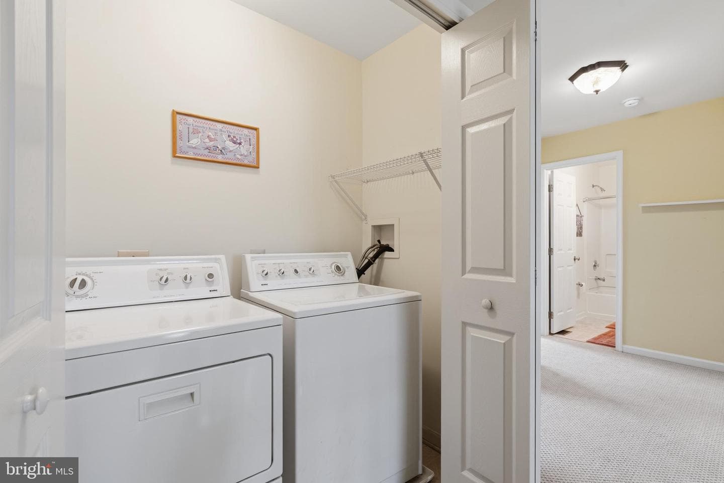 1437 Hillcrest Court photo 17