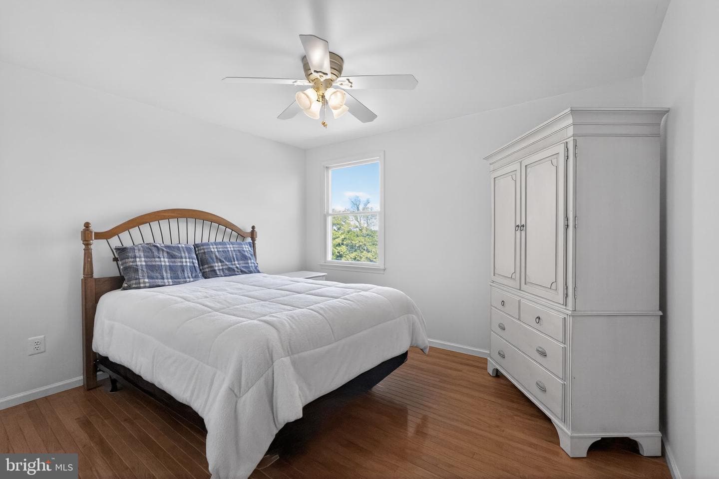 547 Carriage House Lane photo 33