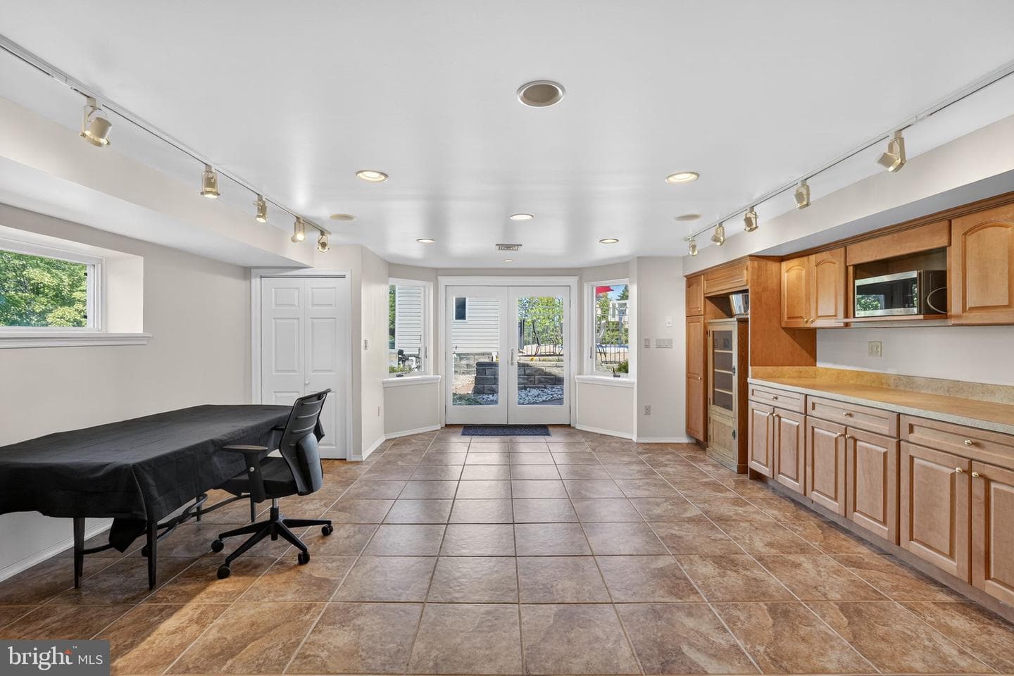 547 Carriage House Lane photo 39