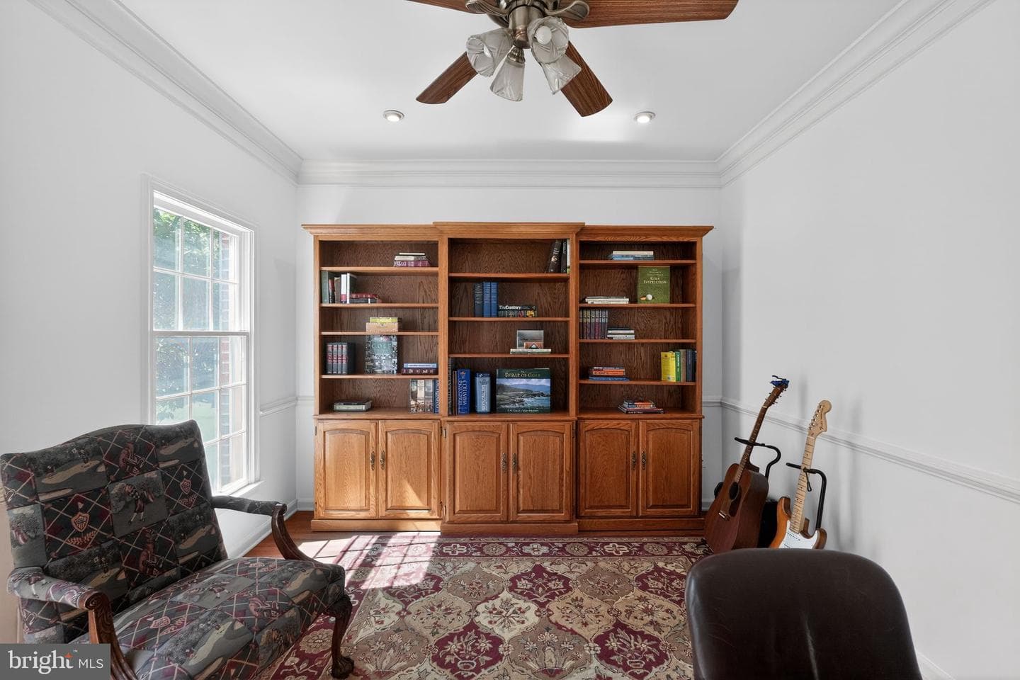 547 Carriage House Lane photo 9