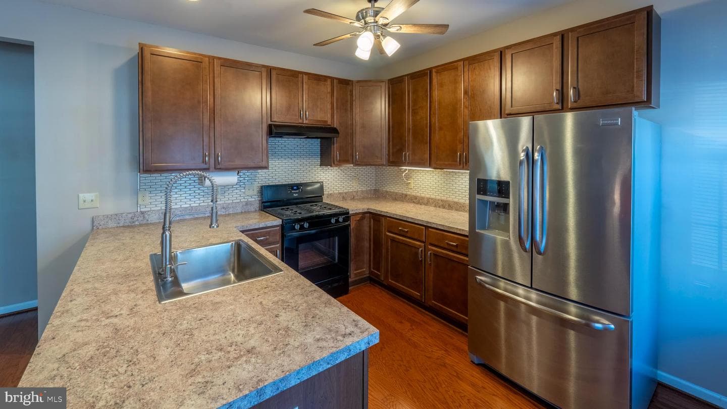 3888 Ashland Drive #b photo 3