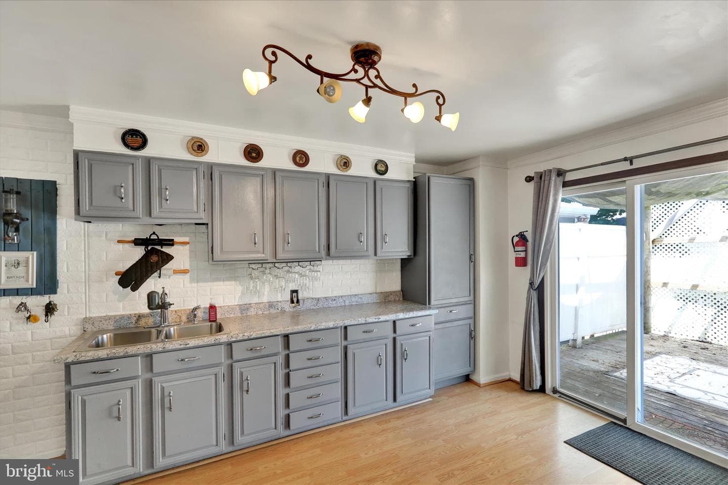 207 West Street photo 12