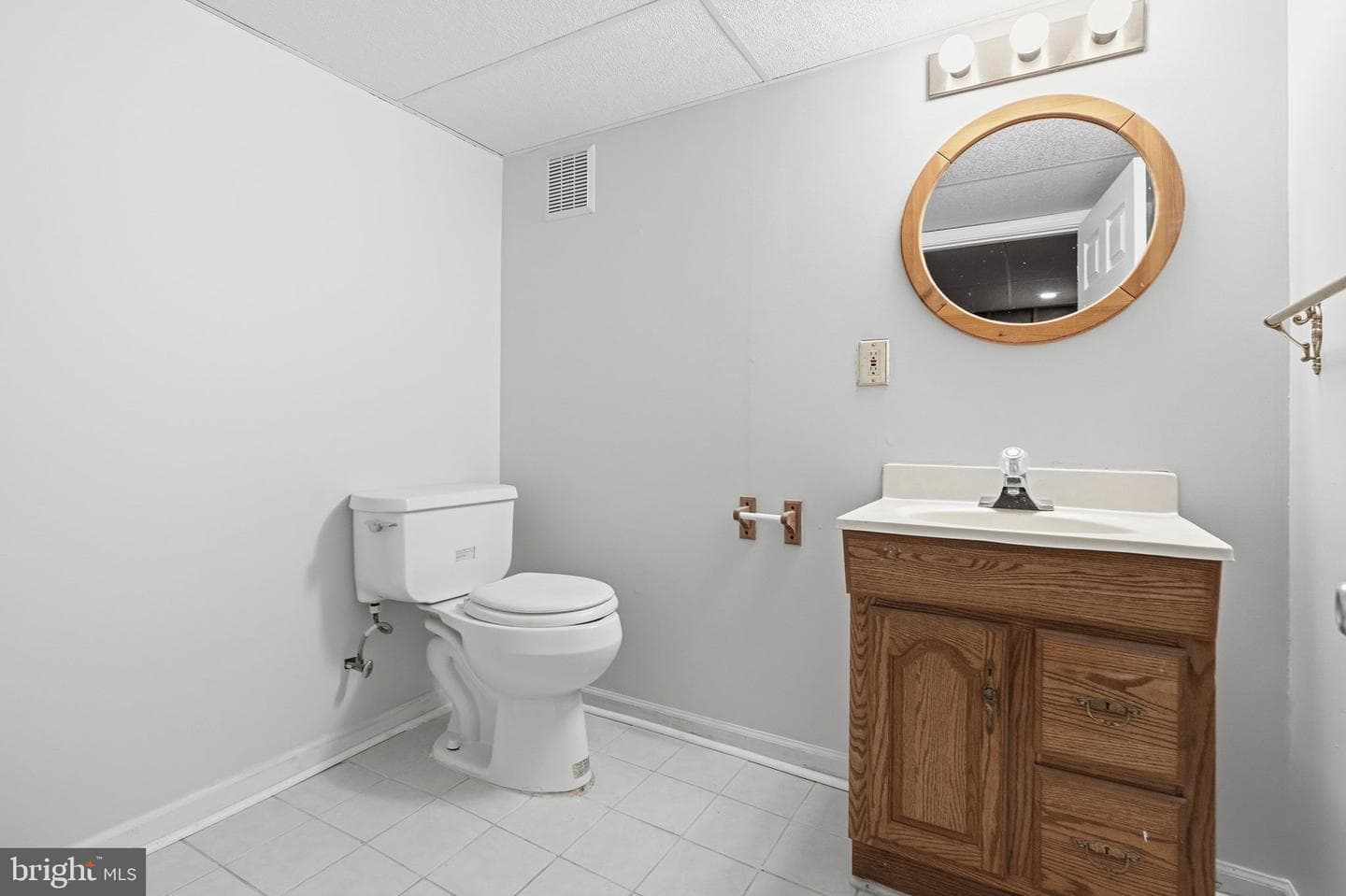 605 Wyndrise Drive photo 43