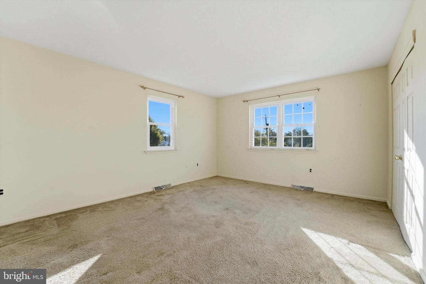305 Roesch Avenue photo 21