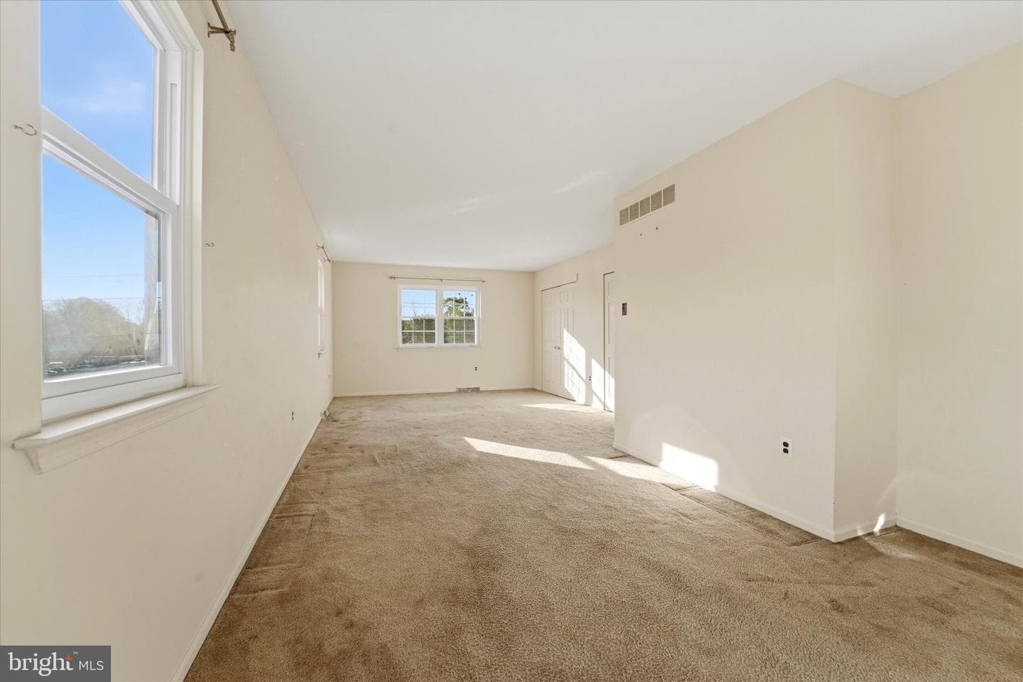 305 Roesch Avenue photo 23