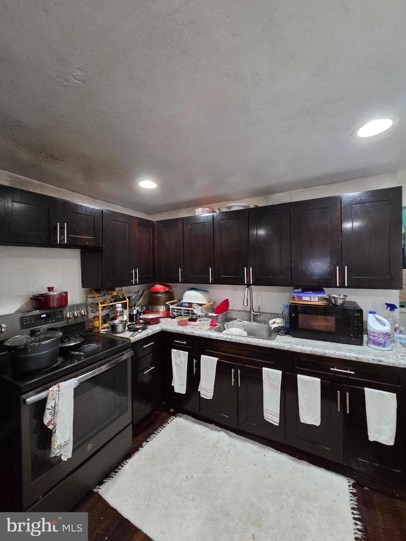 427 Walnut Street photo 4