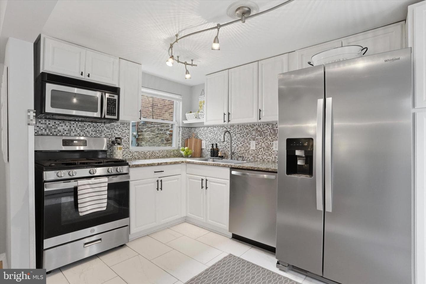 102 Cedar Avenue photo 6