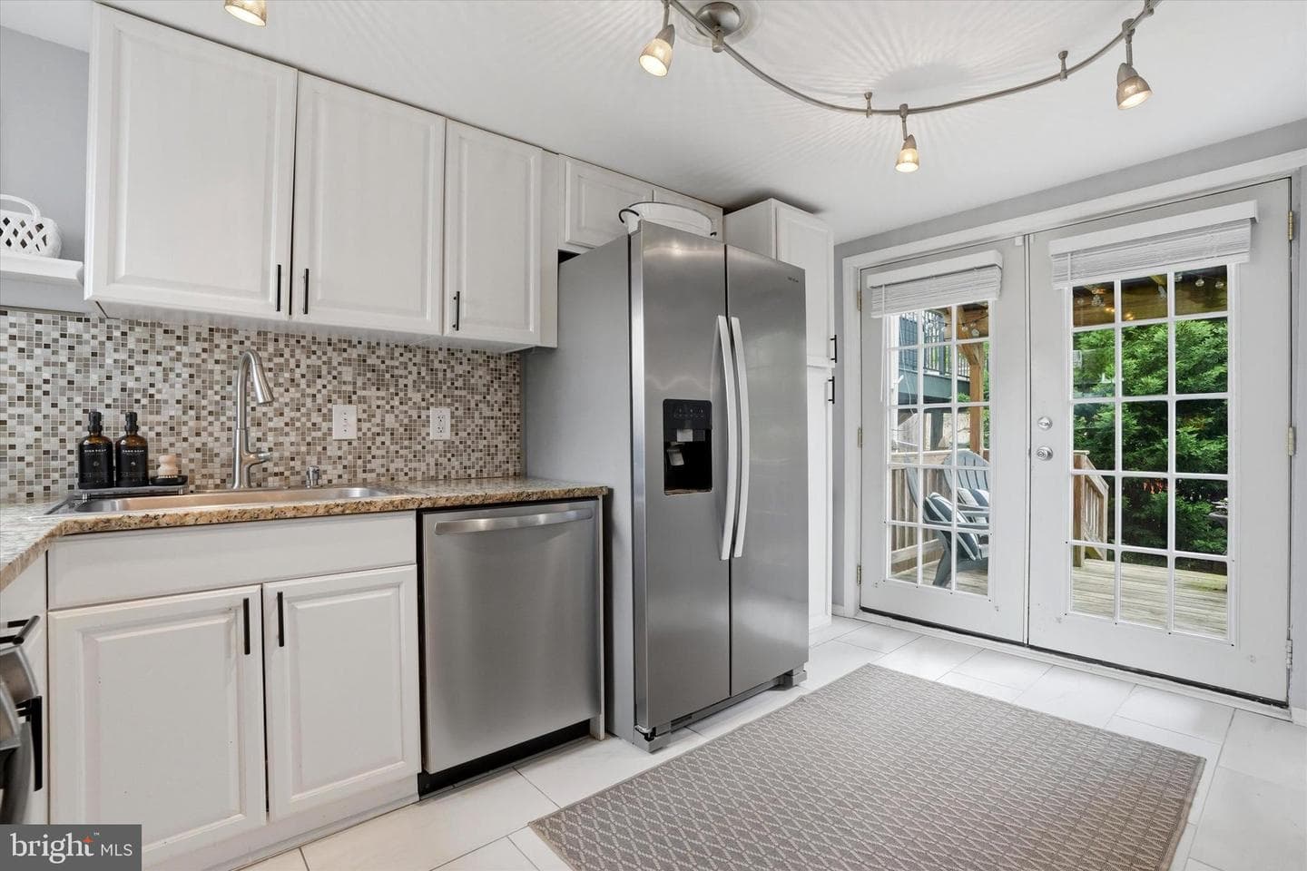 102 Cedar Avenue photo 8