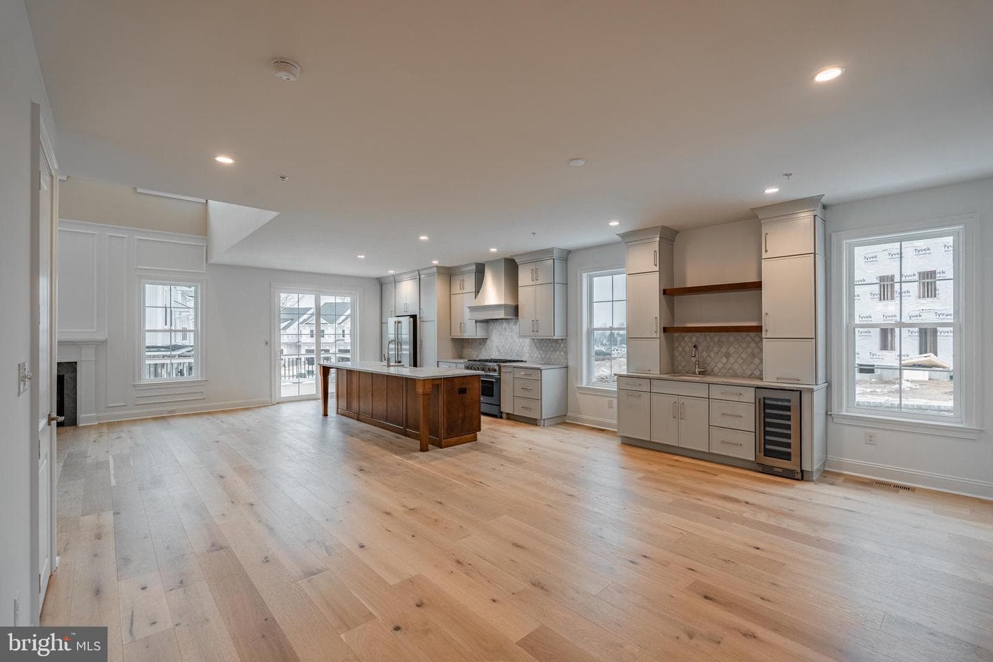 730 Emory Ct. photo 4