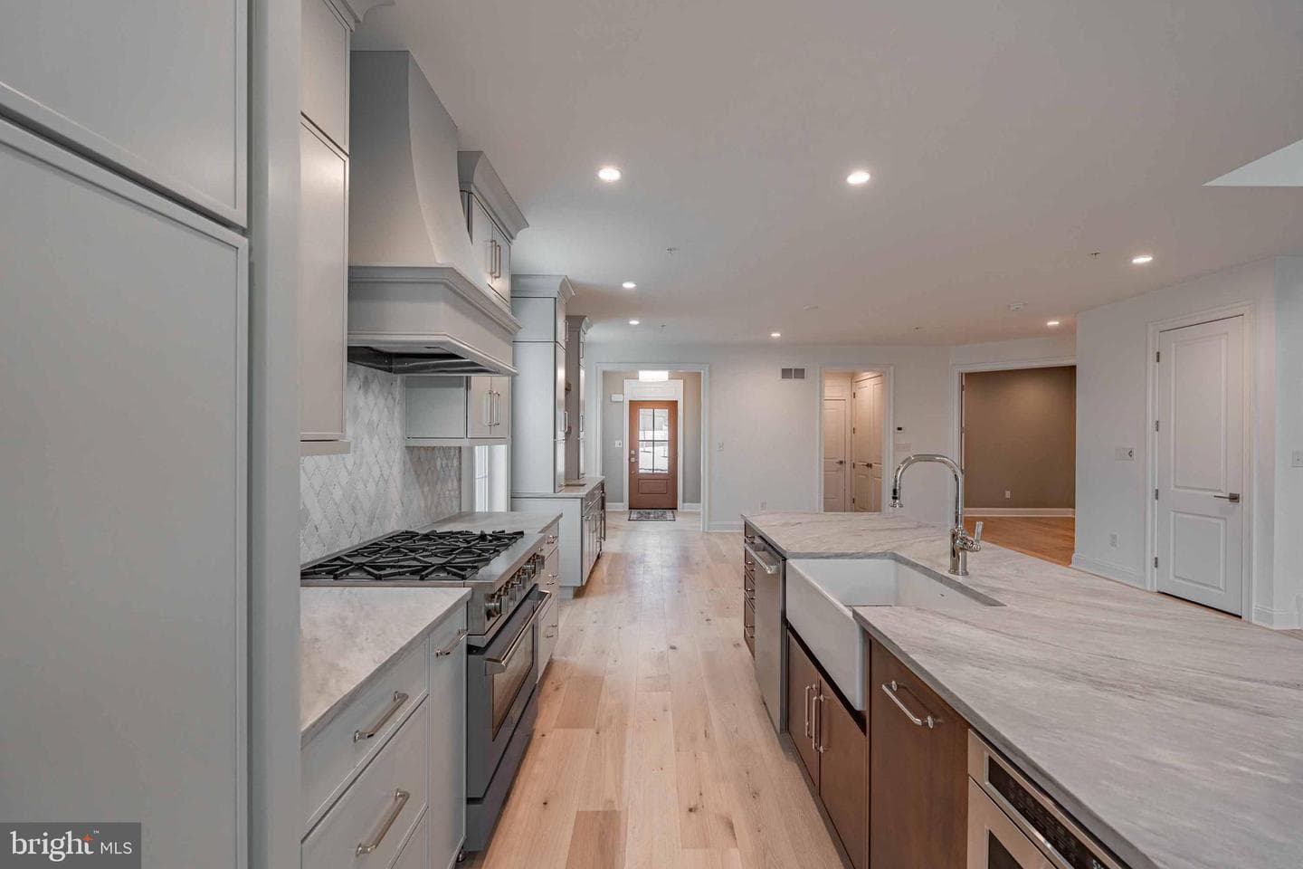 730 Emory Ct. photo 9