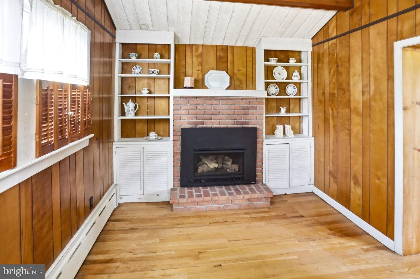 54 Douglas Street photo 10
