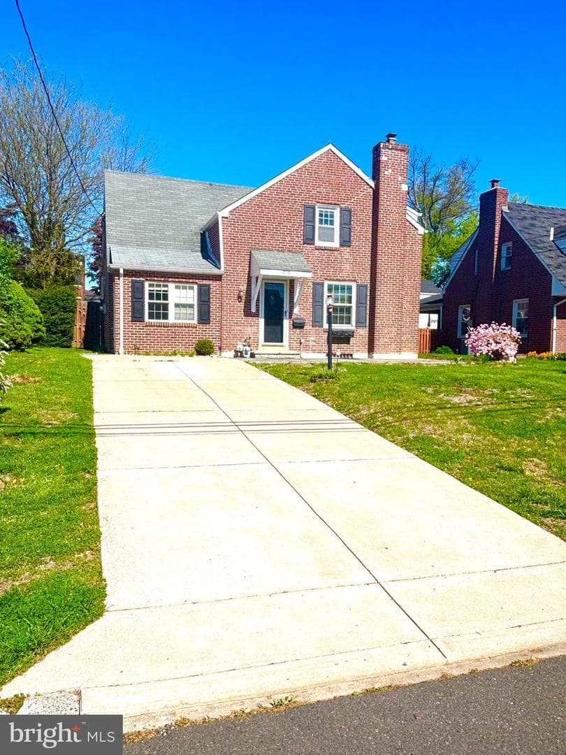 710 Seminole, Jenkintown