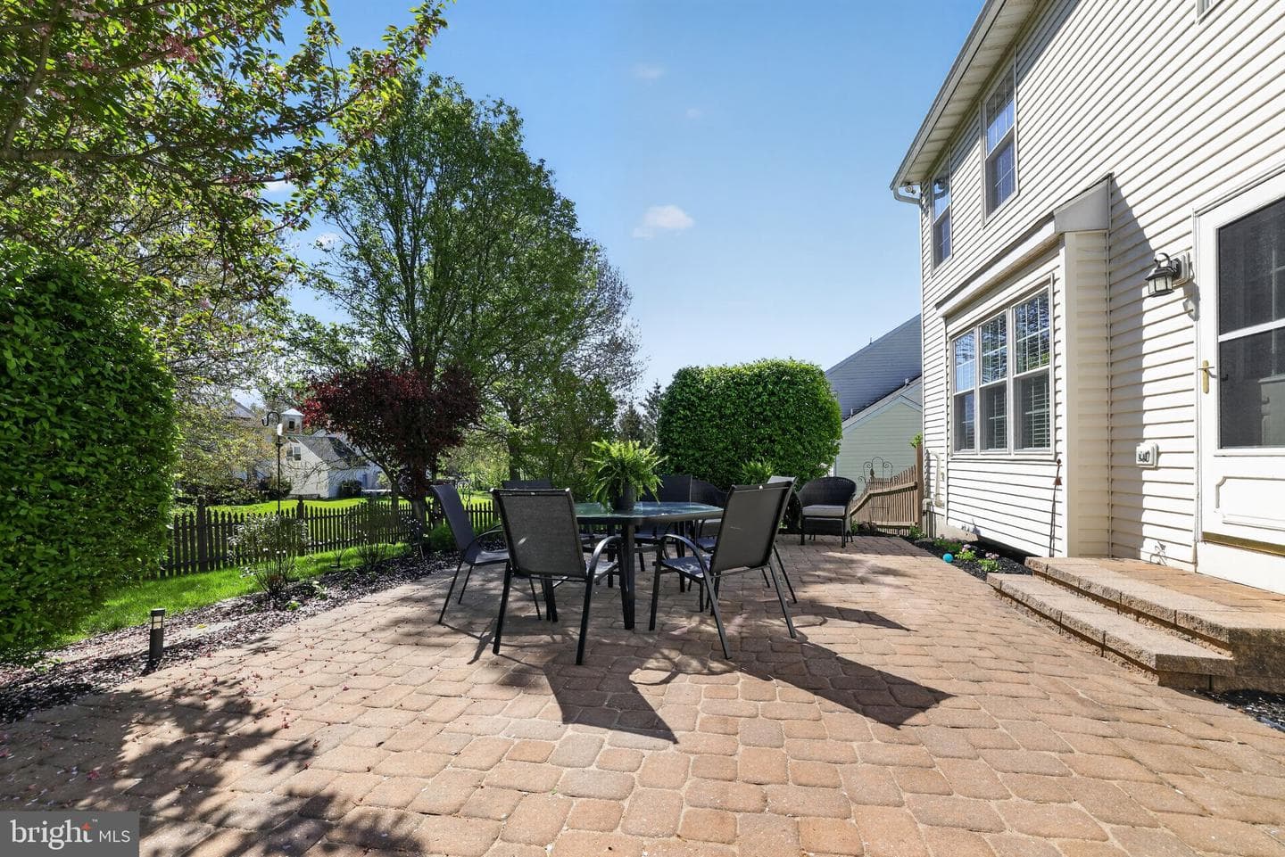 354 Coddington Way photo 29