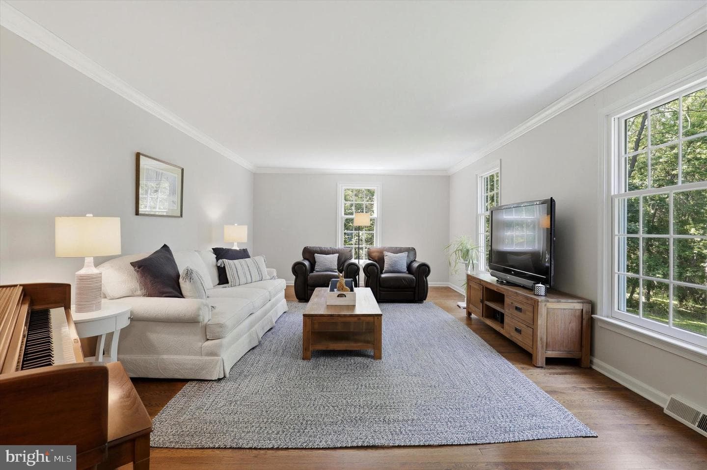1089 Broadview Road photo 11