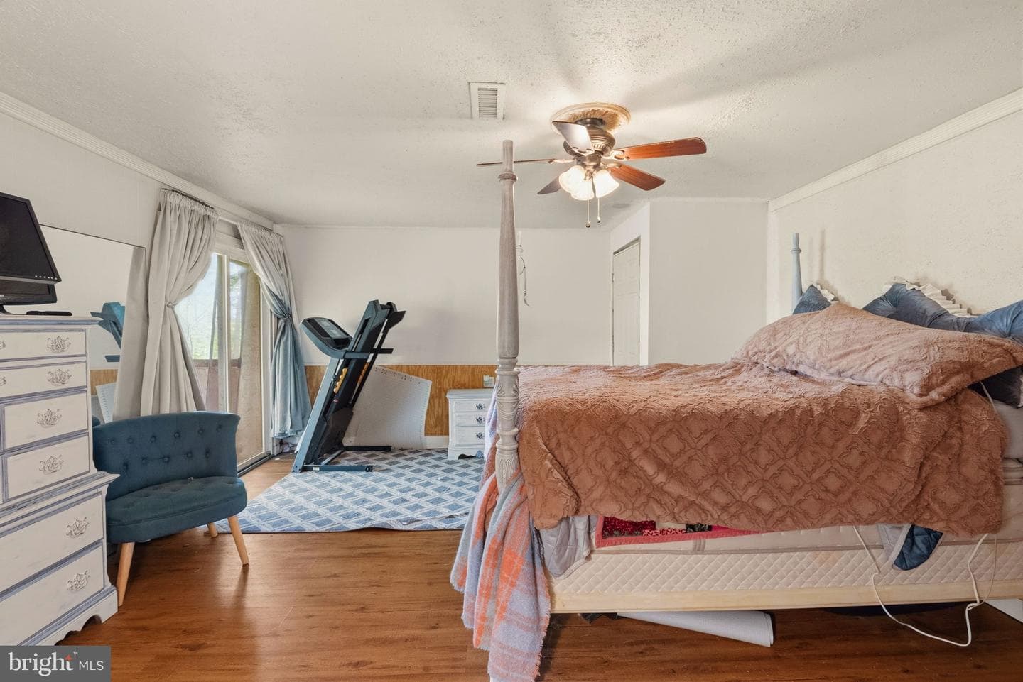 76 Salem Road photo 25