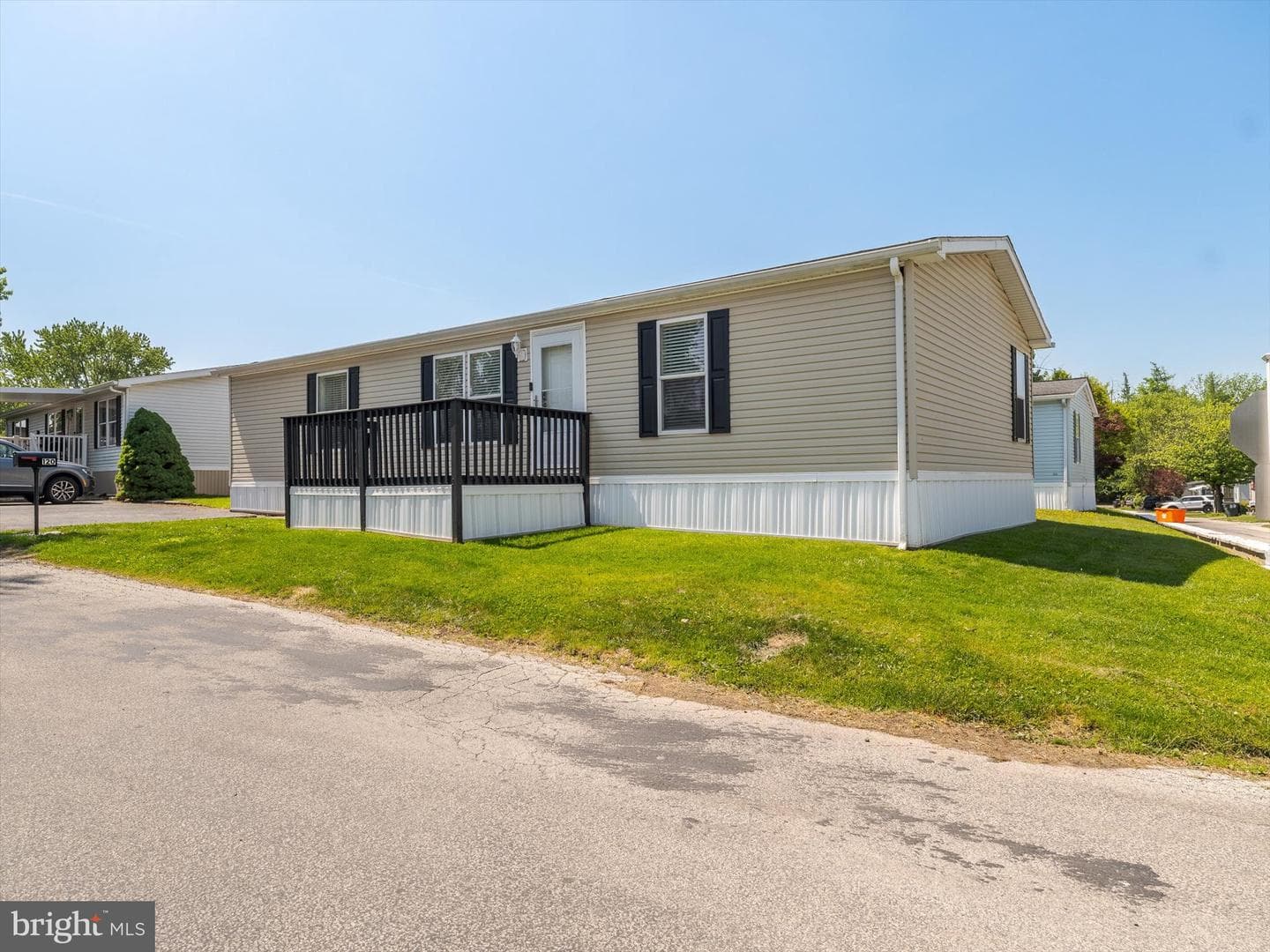 120 Bratton Drive photo 2