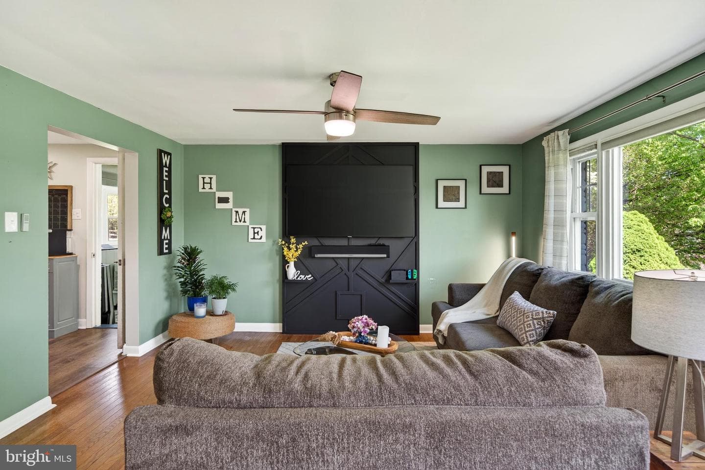 83 Hawthorne Avenue photo 4