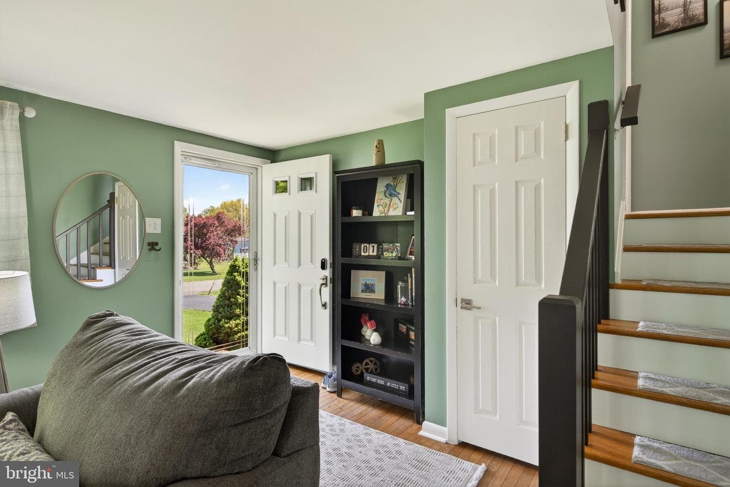 83 Hawthorne Avenue photo 5