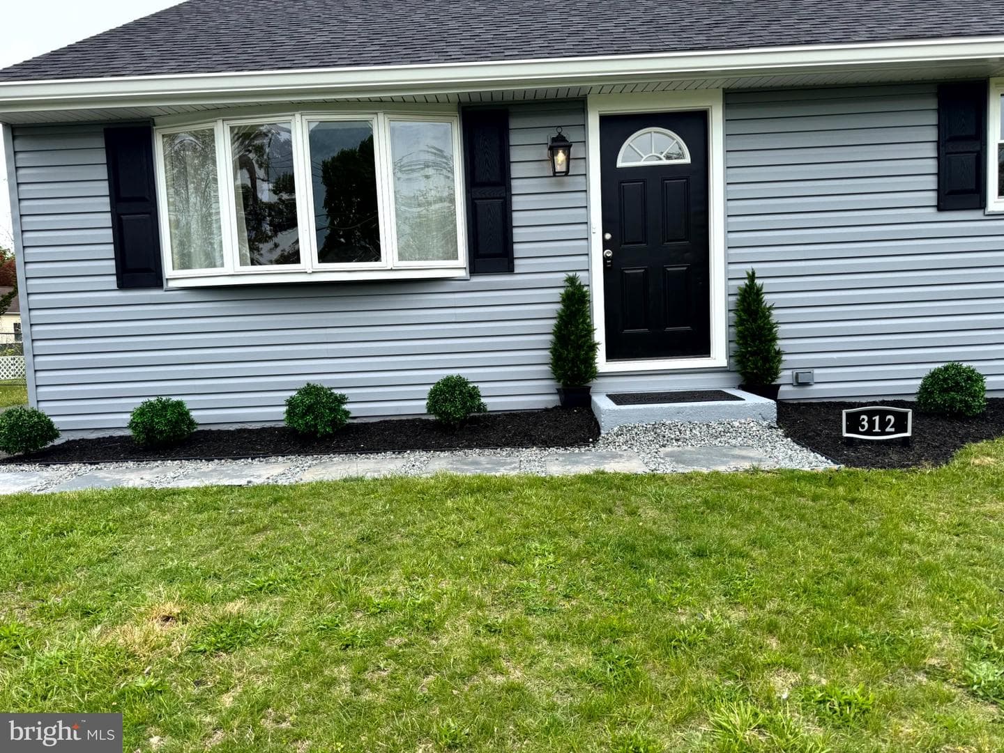 312 Summer Avenue photo 4
