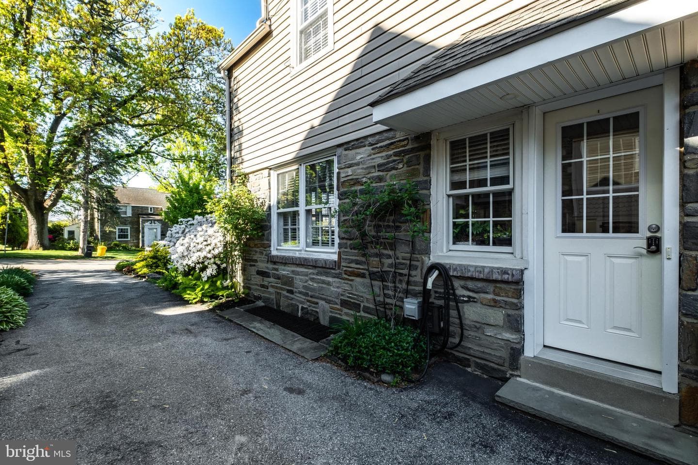 18 W Amherst Road photo 5