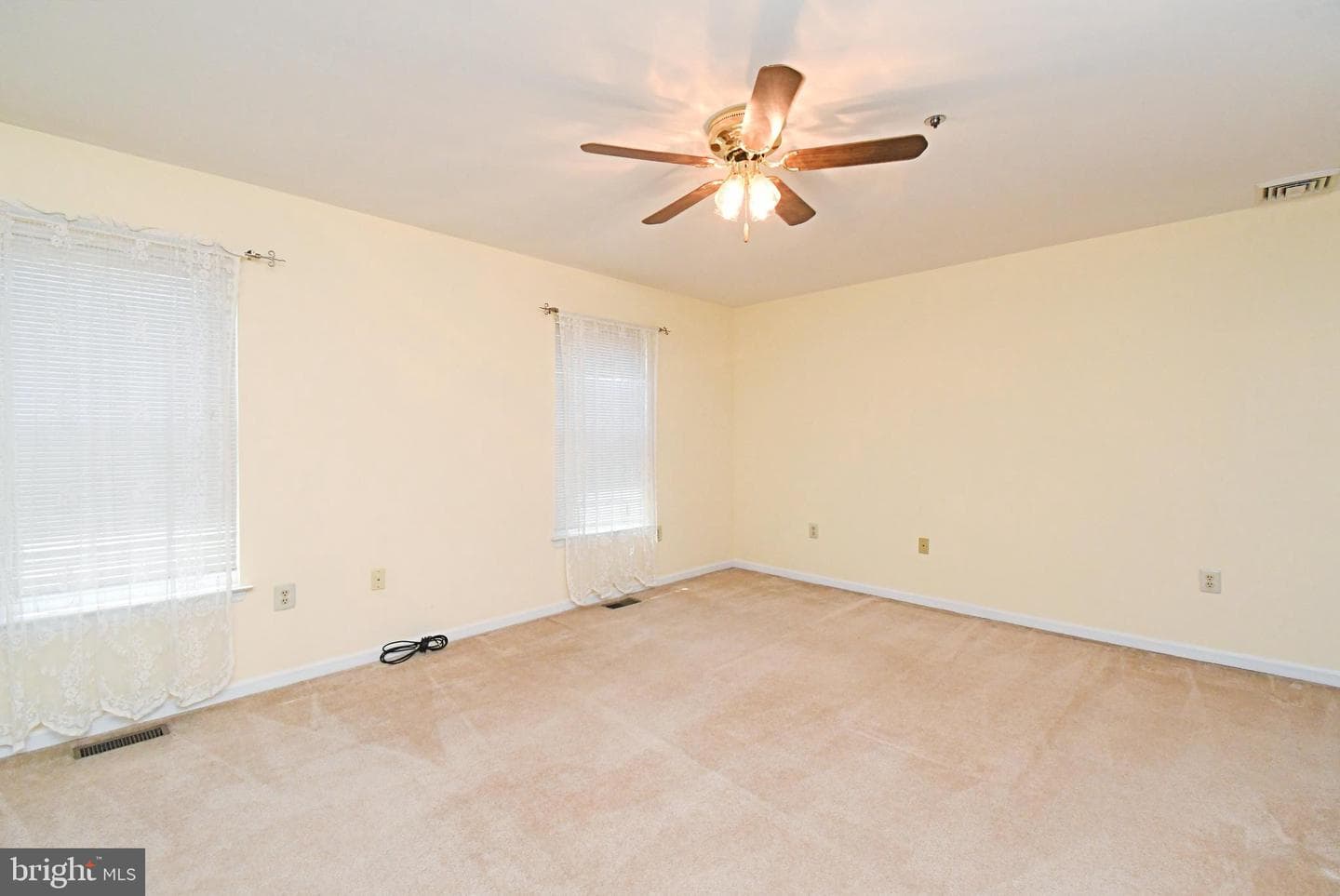 601 Brentwood Court photo 28