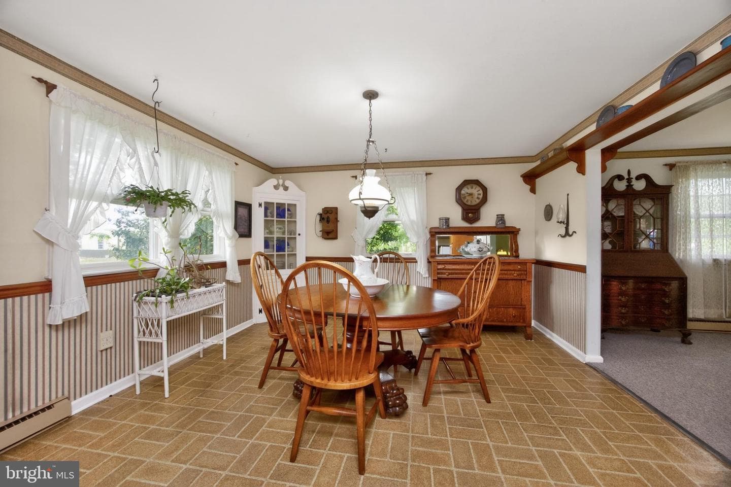 314 Neiffer Road photo 8