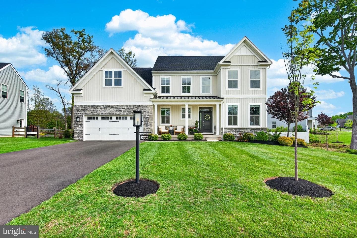 2560 Holly Ln photo 1