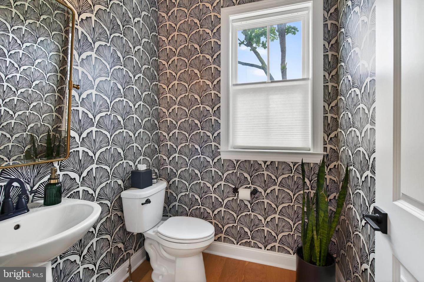 2560 Holly Ln photo 17