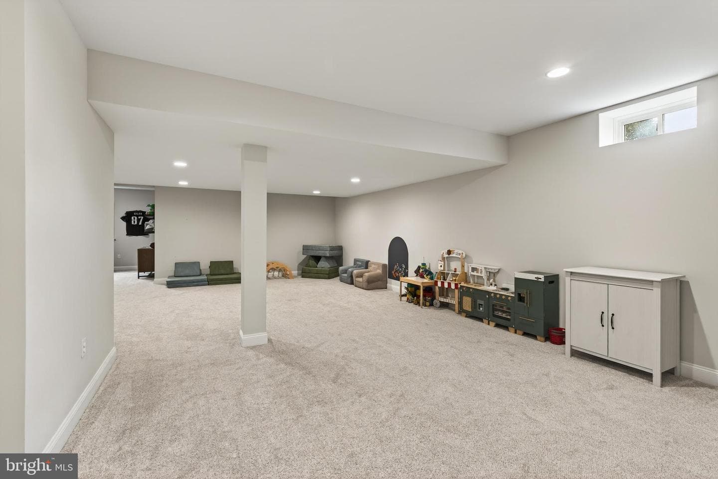 2560 Holly Ln photo 30