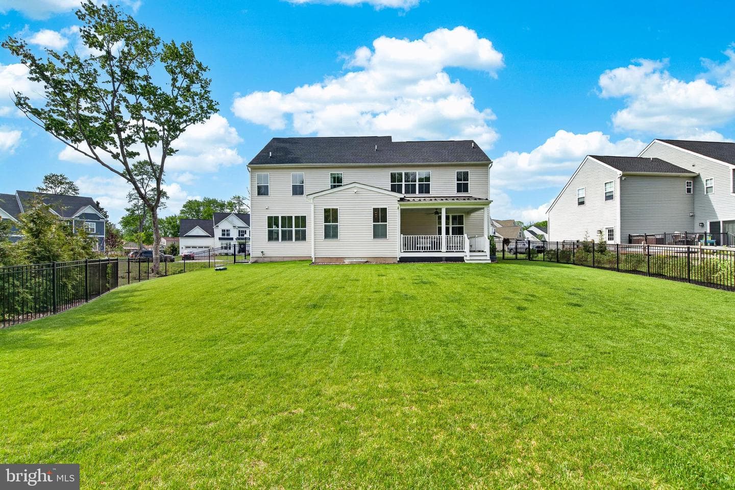 2560 Holly Ln photo 37