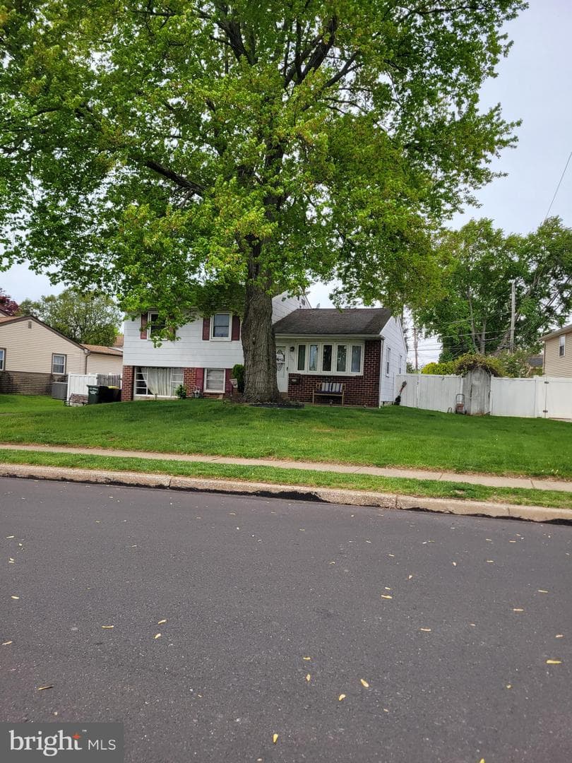 303 Willard Road photo 5