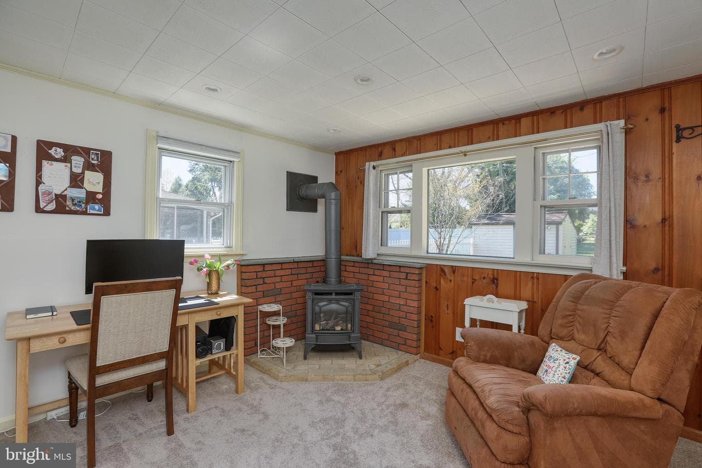 402 Evans Avenue photo 18