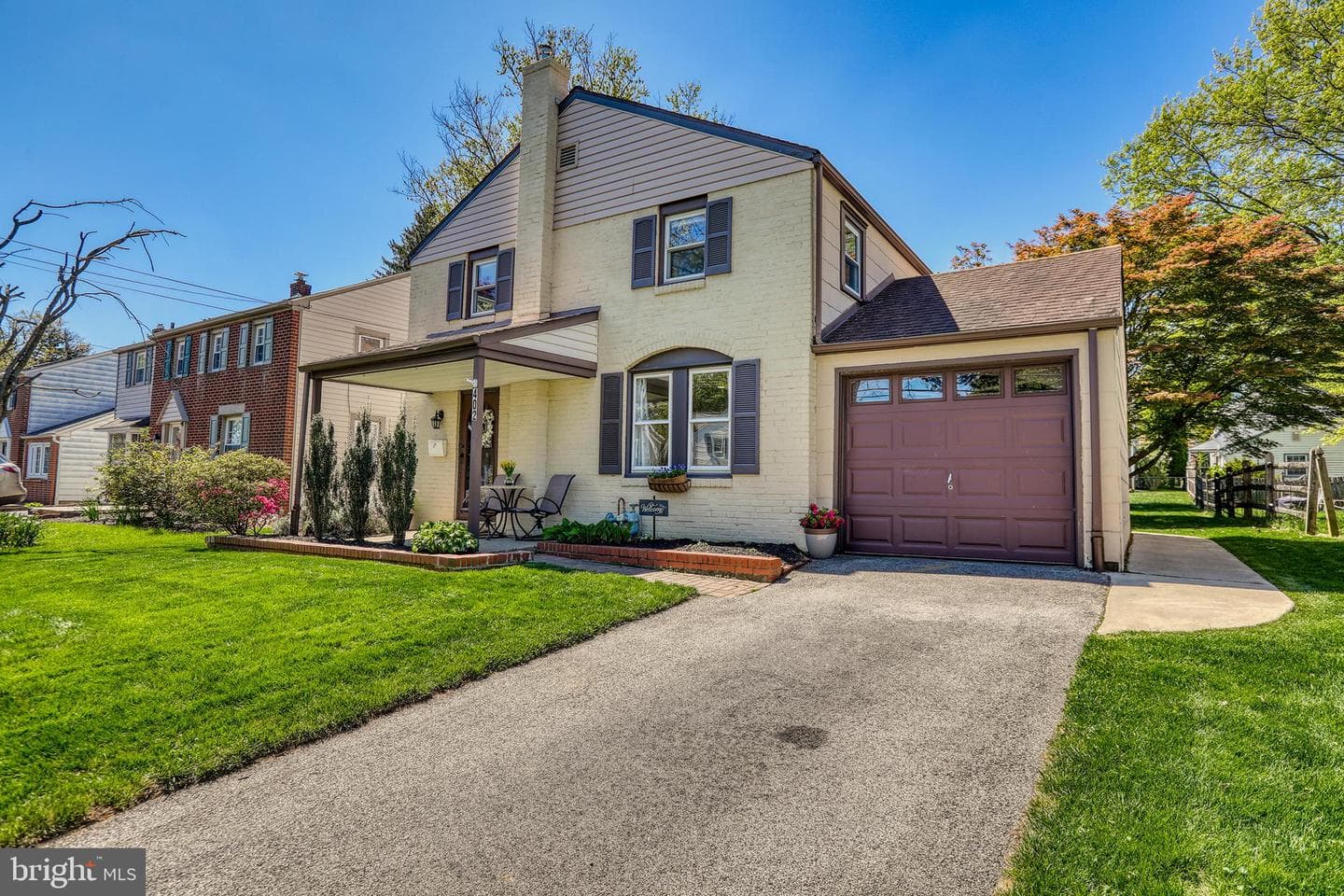 402 Evans Avenue photo 3