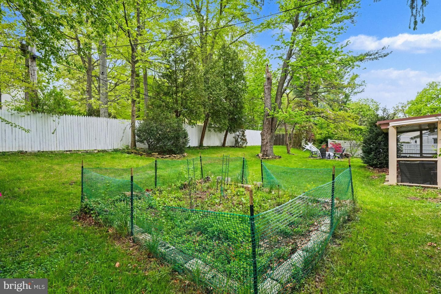 2314 Coles Boulevard photo 43