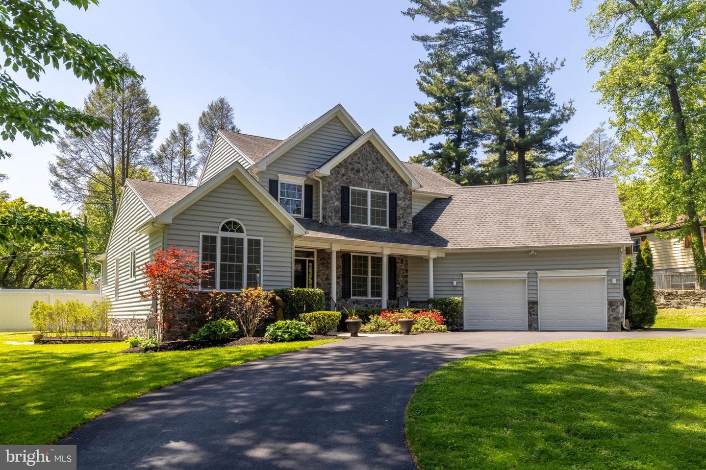 1086 Kingsley Road photo 2