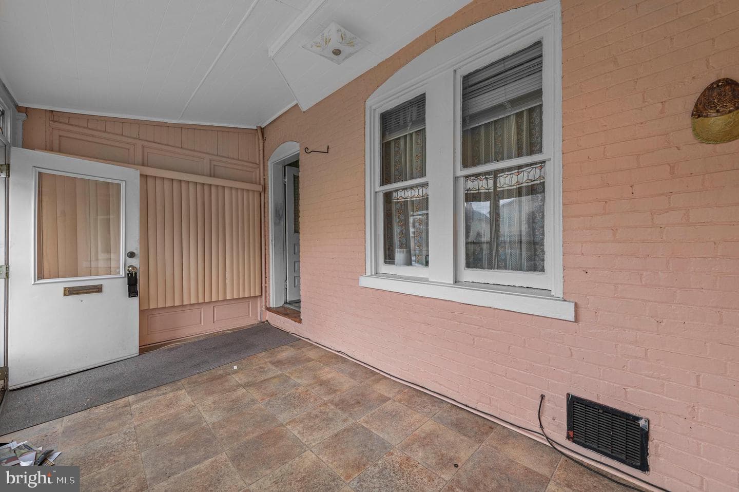 23 Orange Avenue photo 5