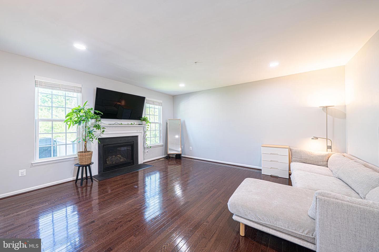 143 Briarwood Lane photo 8