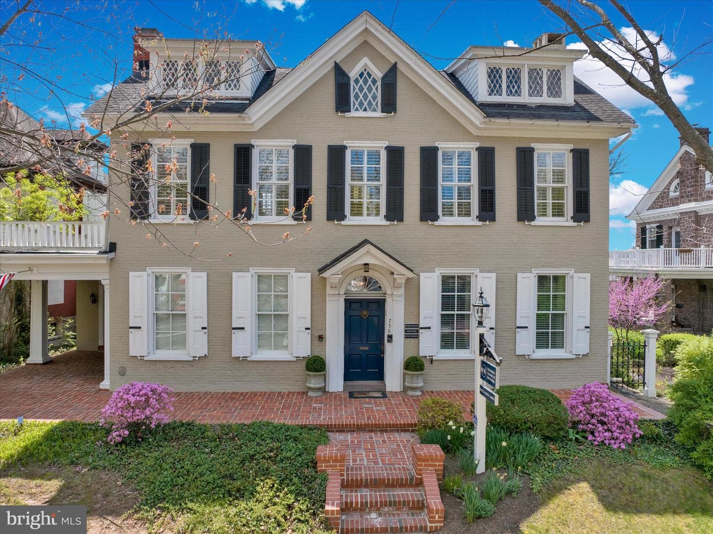758 E High Street photo 3