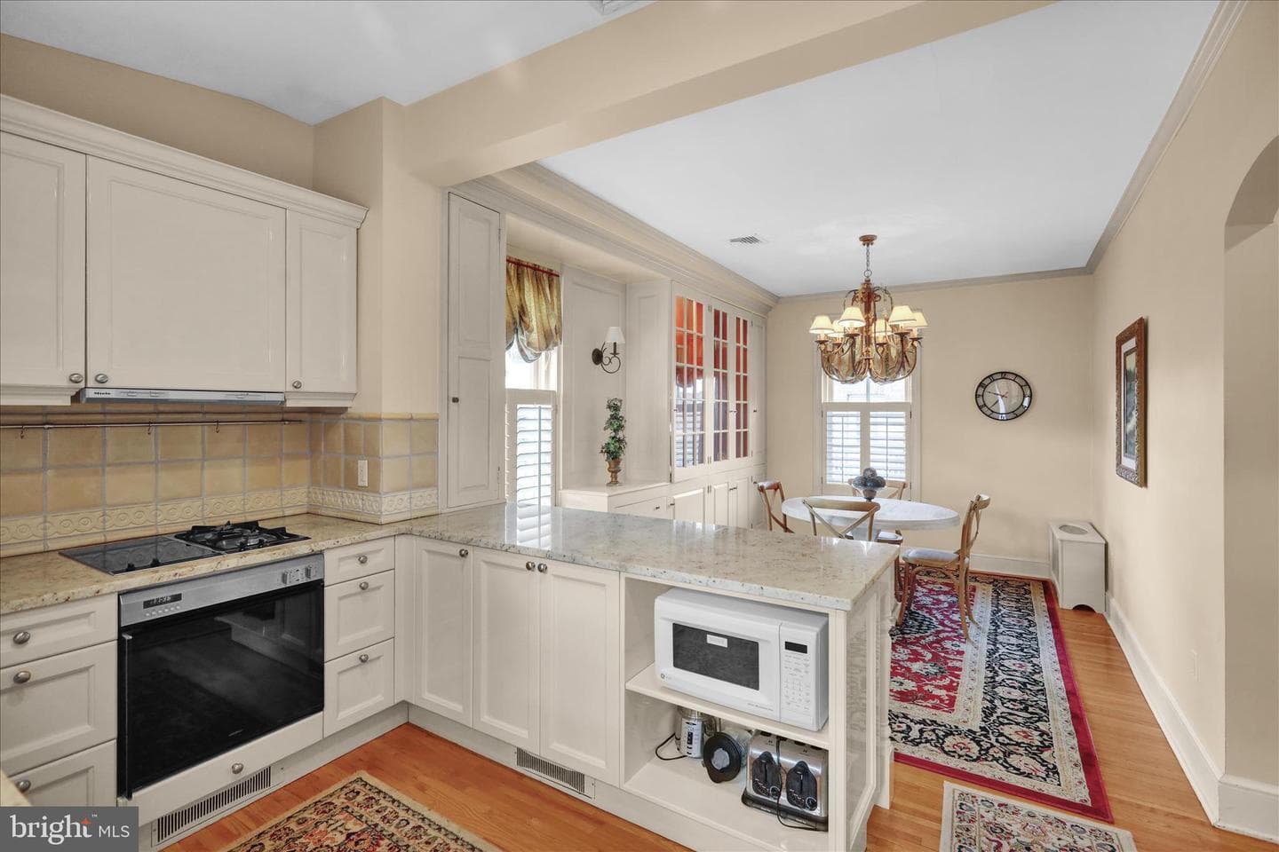 758 E High Street photo 51