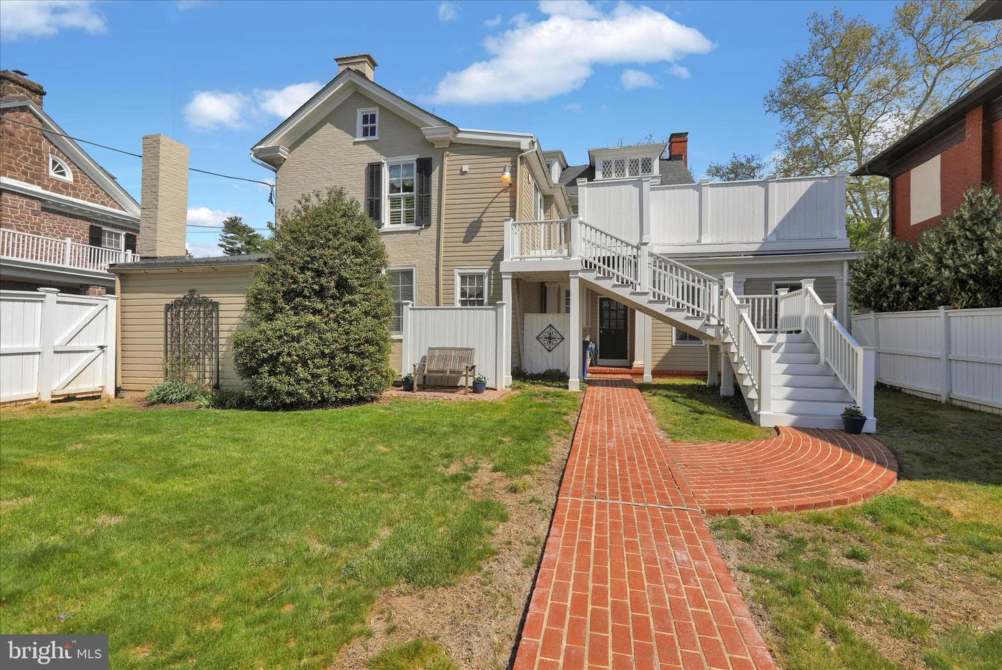 758 E High Street photo 56