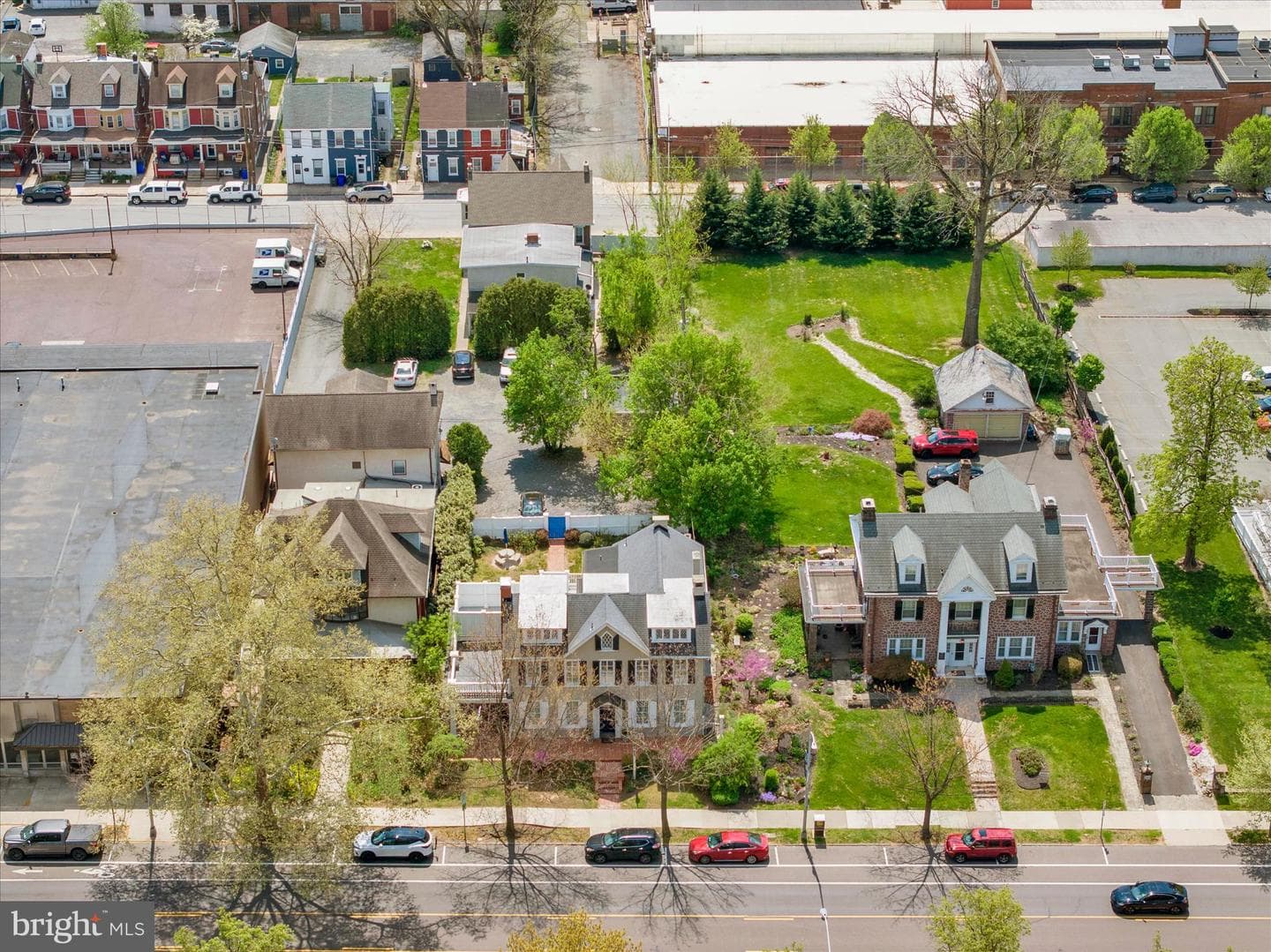 758 E High Street photo 64