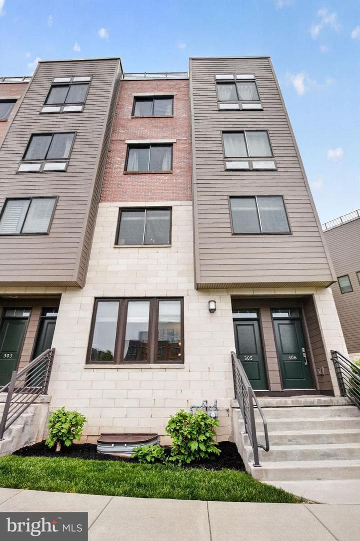 305 Lakeview Court #bldg 300, King Of Prussia