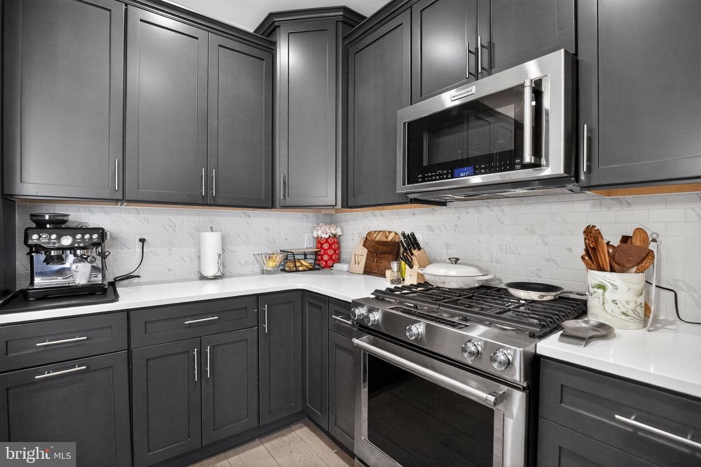 305 Lakeview Court #bldg 300 photo 15