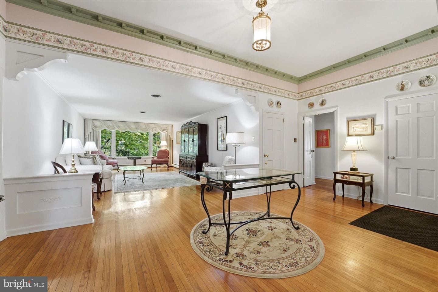 1811 Sharon Road photo 3